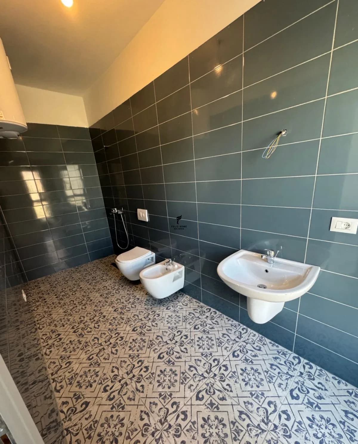 APARTAMENT ME QERA 1+1 LAPRAKE 40.000 LEKE 3