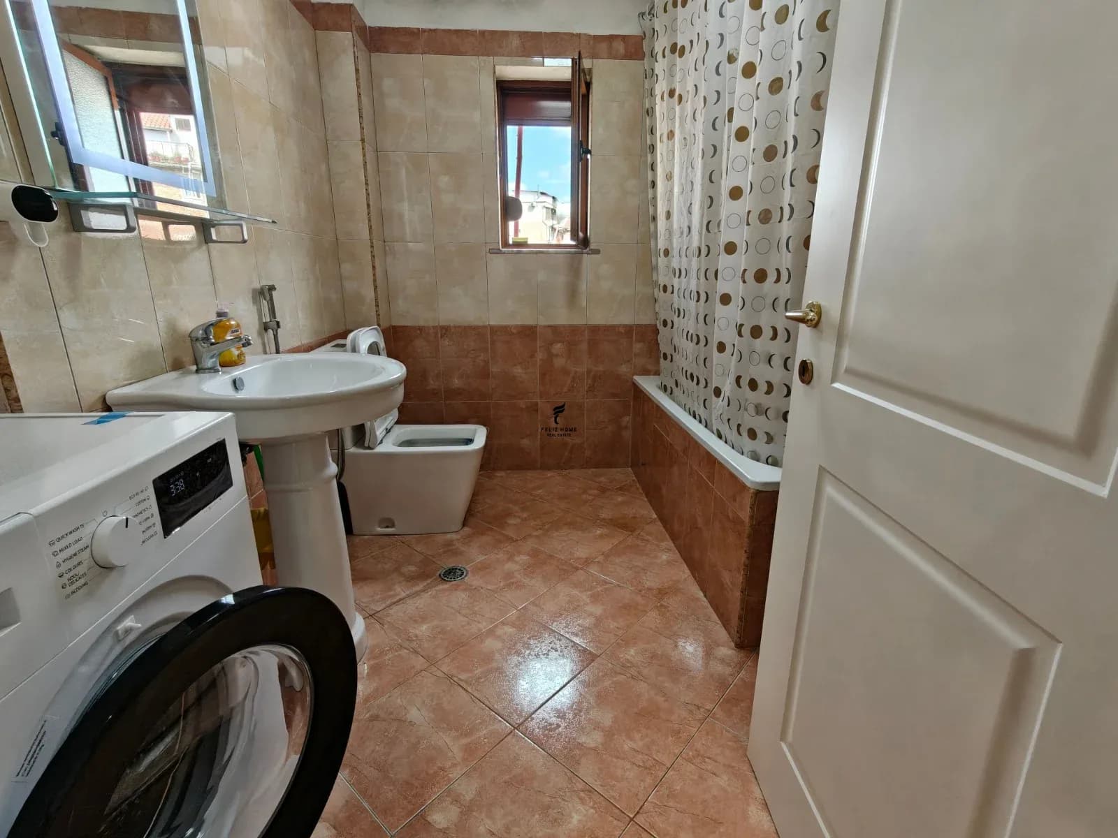 SHITET APARTAMENT 1+1 SELVIA 14.500.000 LEKE 4