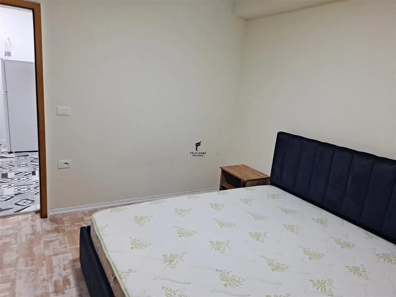 APARTAMENT ME QERA 2+1 STACIONI TRENIT 55.000 LEKE 4
