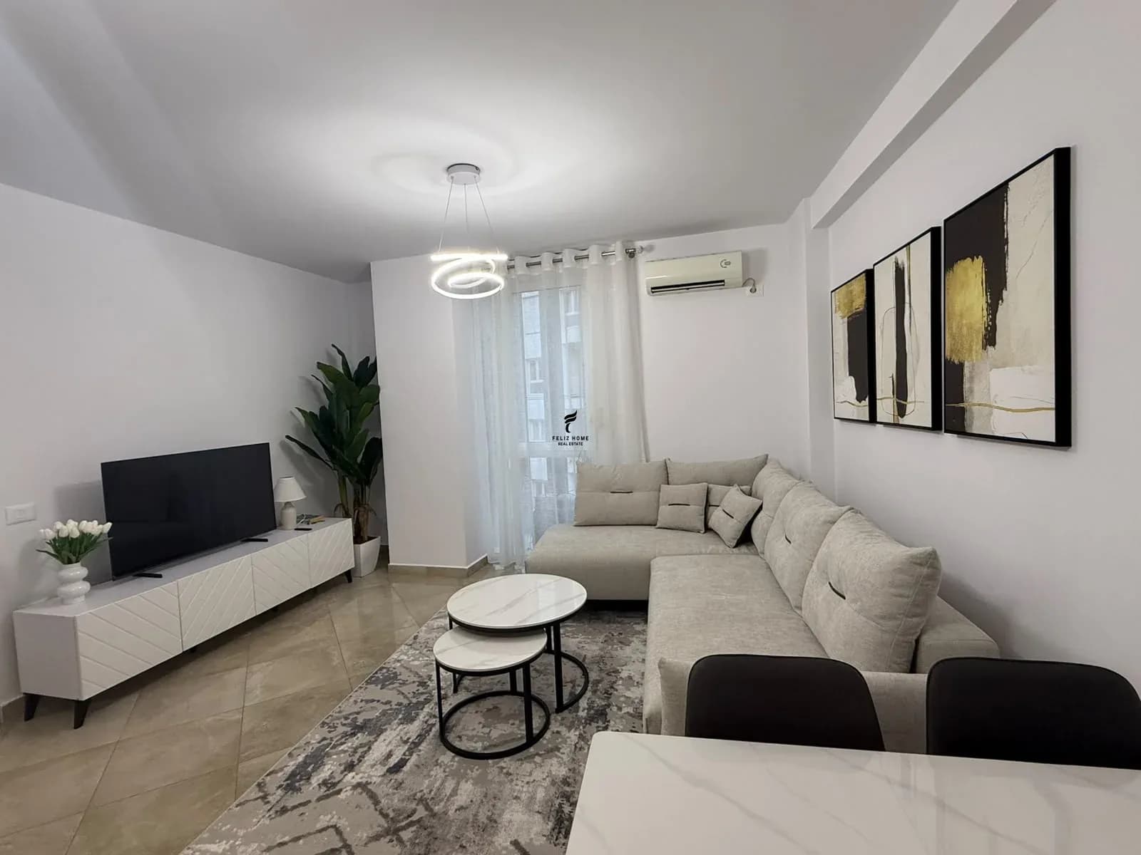 APARTAMENT ME QERA 2+1 RRUGA E BARRIKADAVE 80.000 LEKE