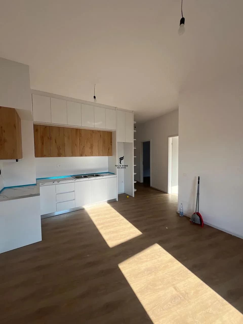 SHITET APARTAMENT 2+1+2 ALI DEMI 137.000 EURO