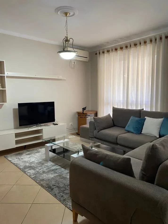 APARTAMENT ME QERA 1+1 RRUGA E ELBASANIT 80.000 LEKE 2