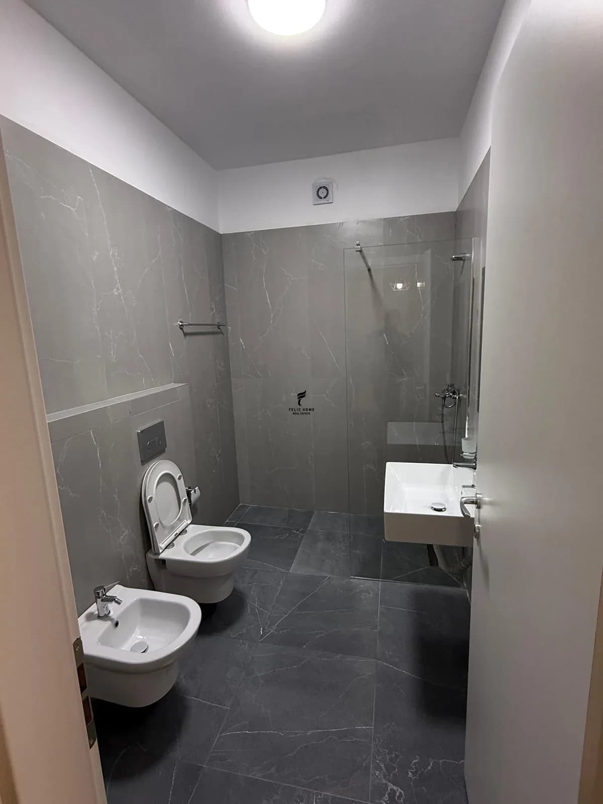 APARTAMENT ME QERA 1+1 5 MAJI 55.000 LEKE 4