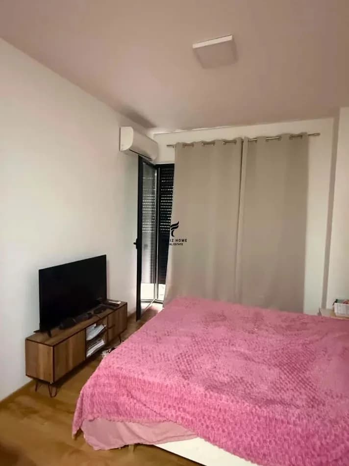 APARTAMENT ME QERA 1+1 STACIONI TRENIT 60.000 LEKE 2
