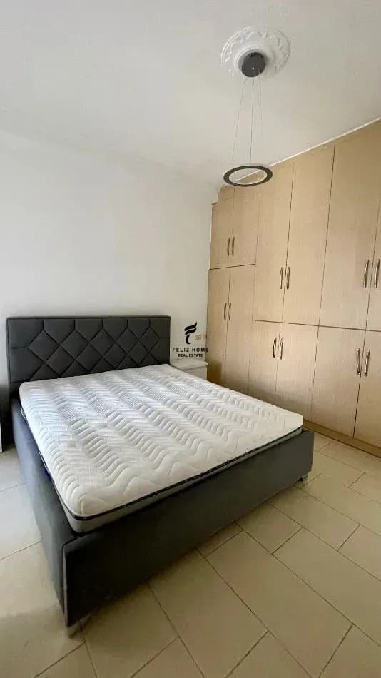 APARTAMENT ME QERA 1+1 MYSLYM SHYRI 80.000 LEKE 4