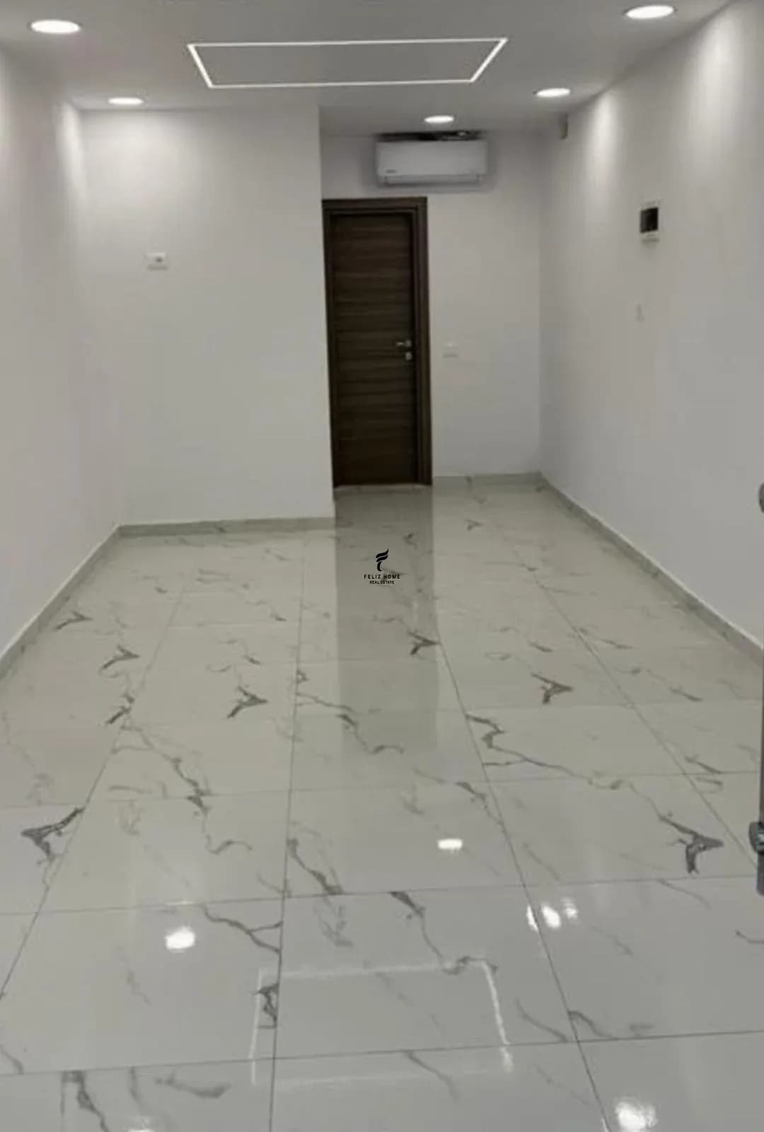 DYQAN ME QERA 20 M2 RRUGA DURRESIT 40.000 LEKE