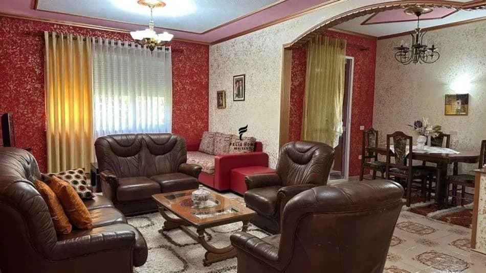 APARTAMENT ME QERA 2+1+2 VASIL SHANTO 70.000 LEKE 2