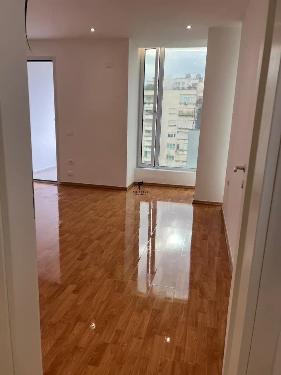 SHITET APARTAMENT 3+1 RRUGA E ELBASANIT 450.000 EURO