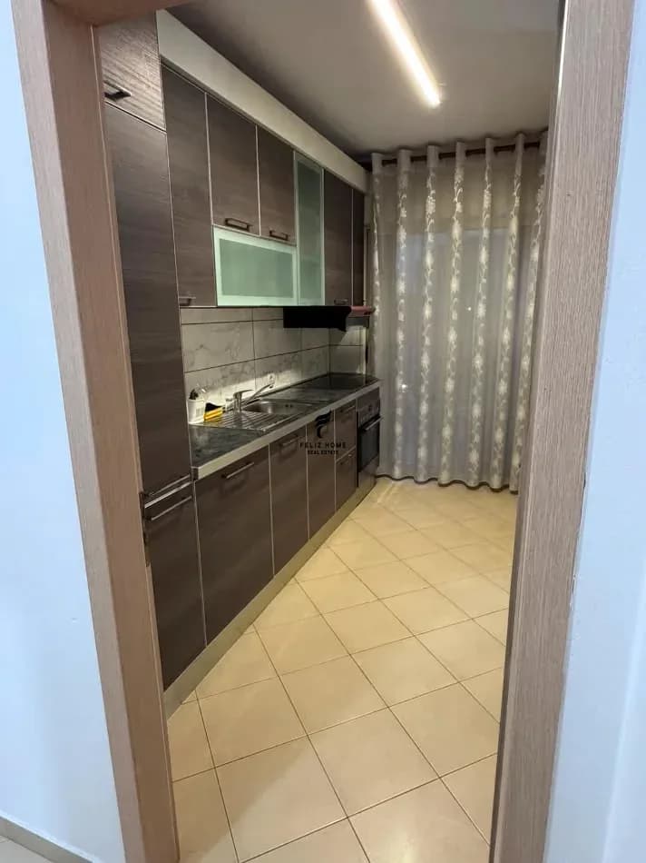 APARTAMENT ME QERA 2+1+2 YZBERISHT 50.000 LEKE 2