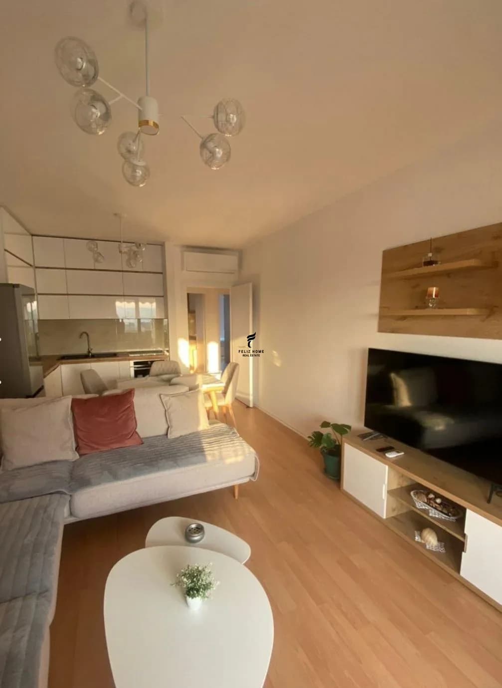 APARTAMENT ME QERA 2+1 5 MAJI 65.000 LEKE