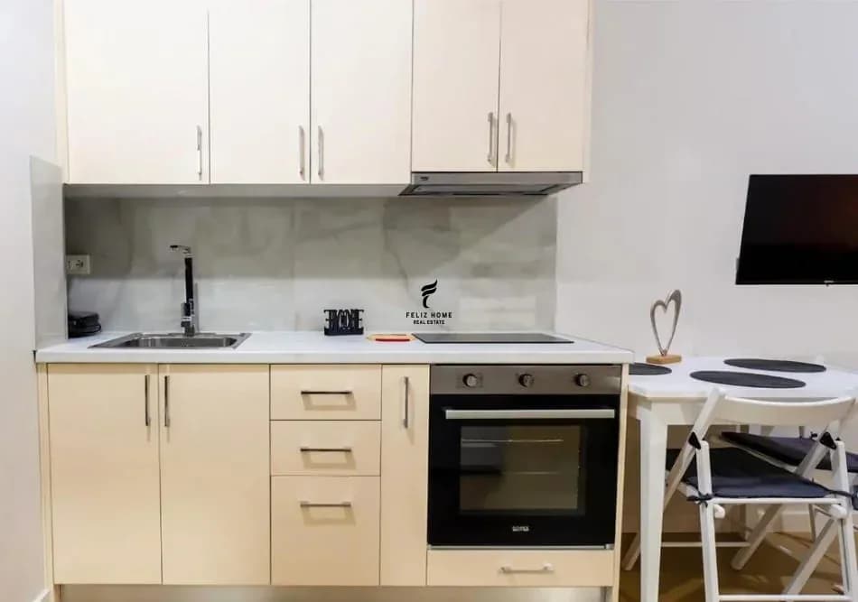 APARTAMENT ME QERA 1+1 RRUGA MUHAMET GJOLLESHA 65.000 LEKE 3