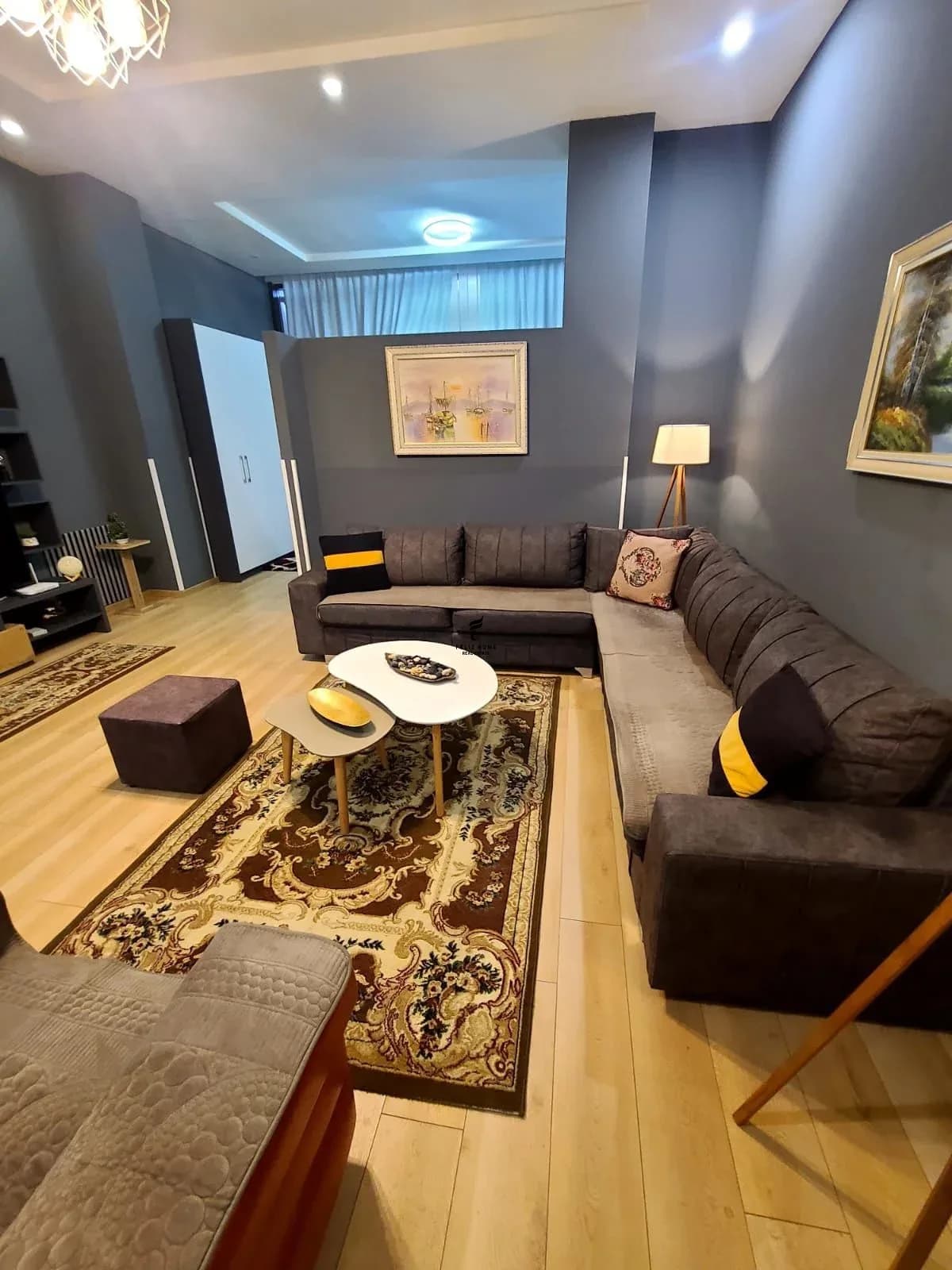 APARTAMENT ME QERA 1+1 LIQENI I THATE 60.000 LEKE