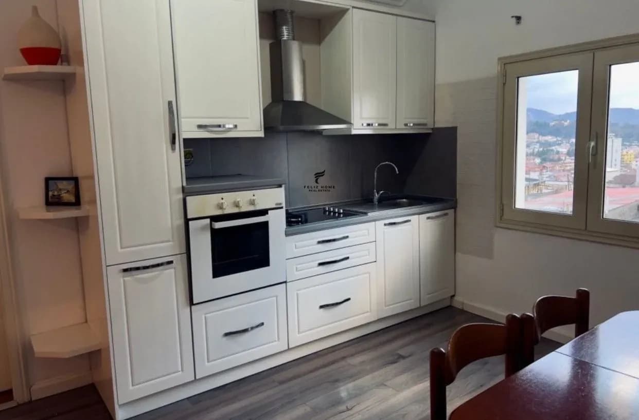 APARTAMENT ME QERA 2+1 QYTET STUDENTI 510 EURO 3