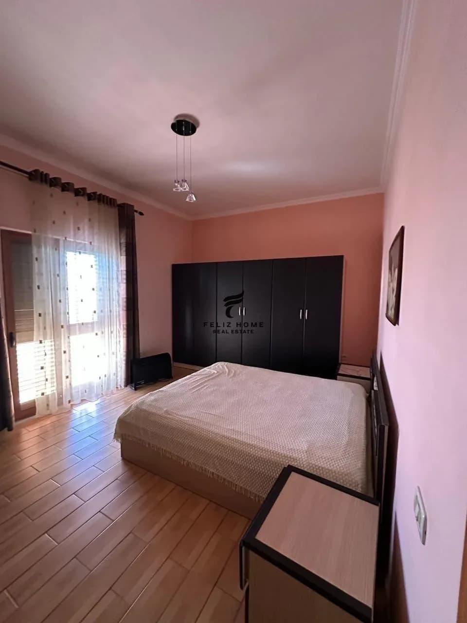 SHITET VILE PRIVATE 3 KATE PORCELAN 360.000 EURO 3