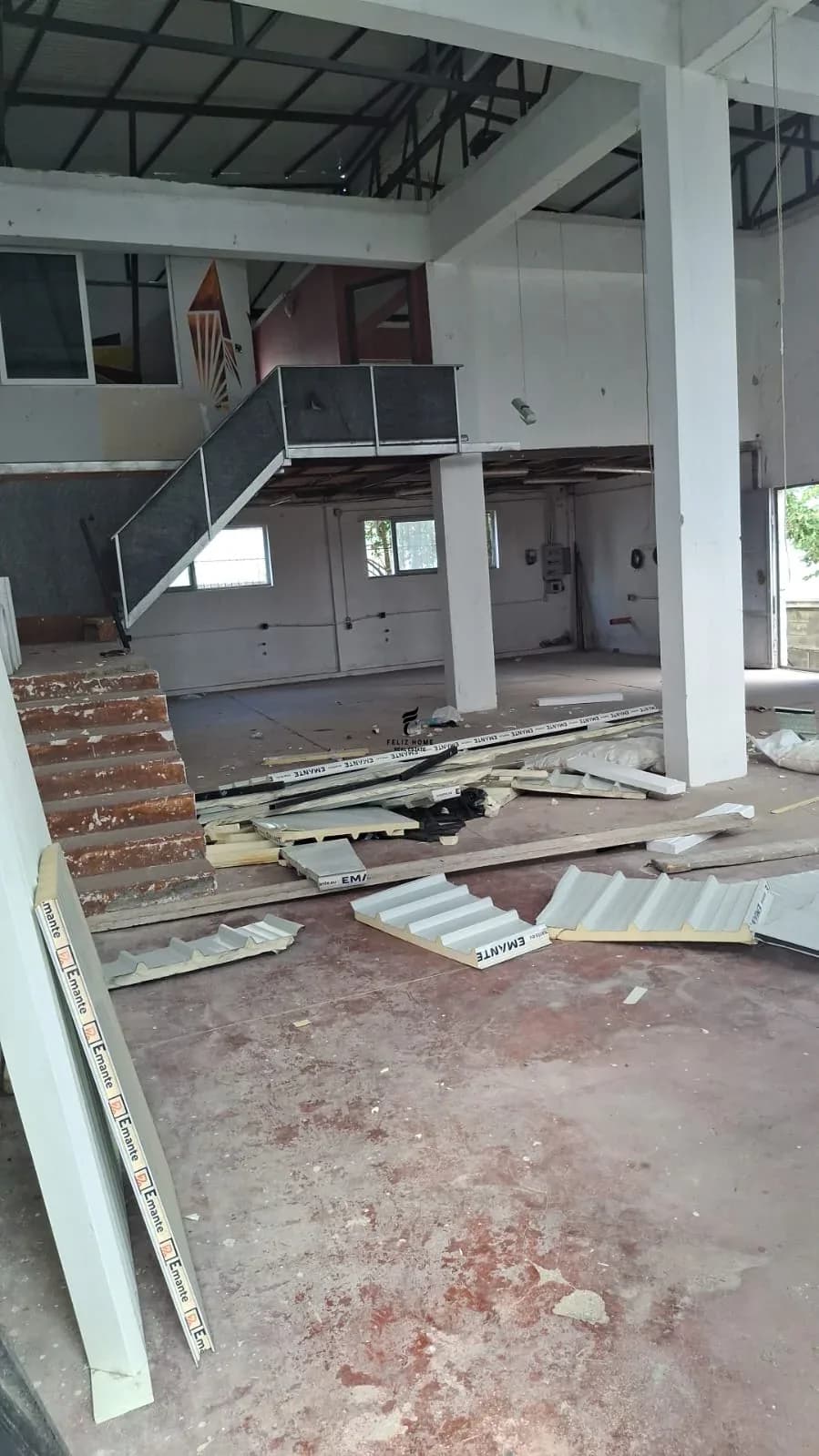 MAGAZINE ME QERA 500M2 KOMBINAT 2.500 EURO 3