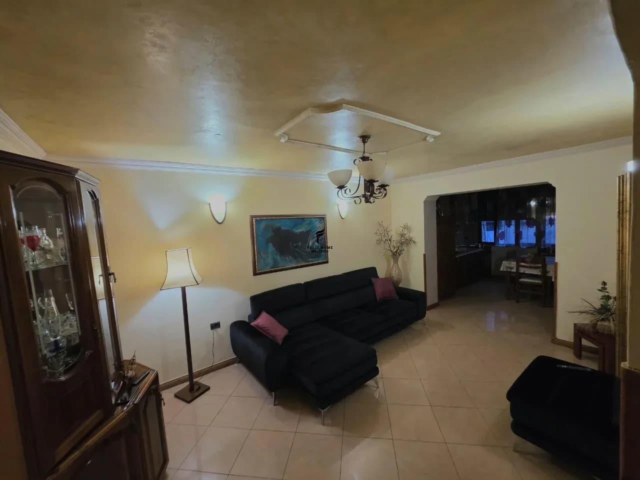 SHITET APARTAMENT 3+1+2 21 DHJETORI 225.000 EURO