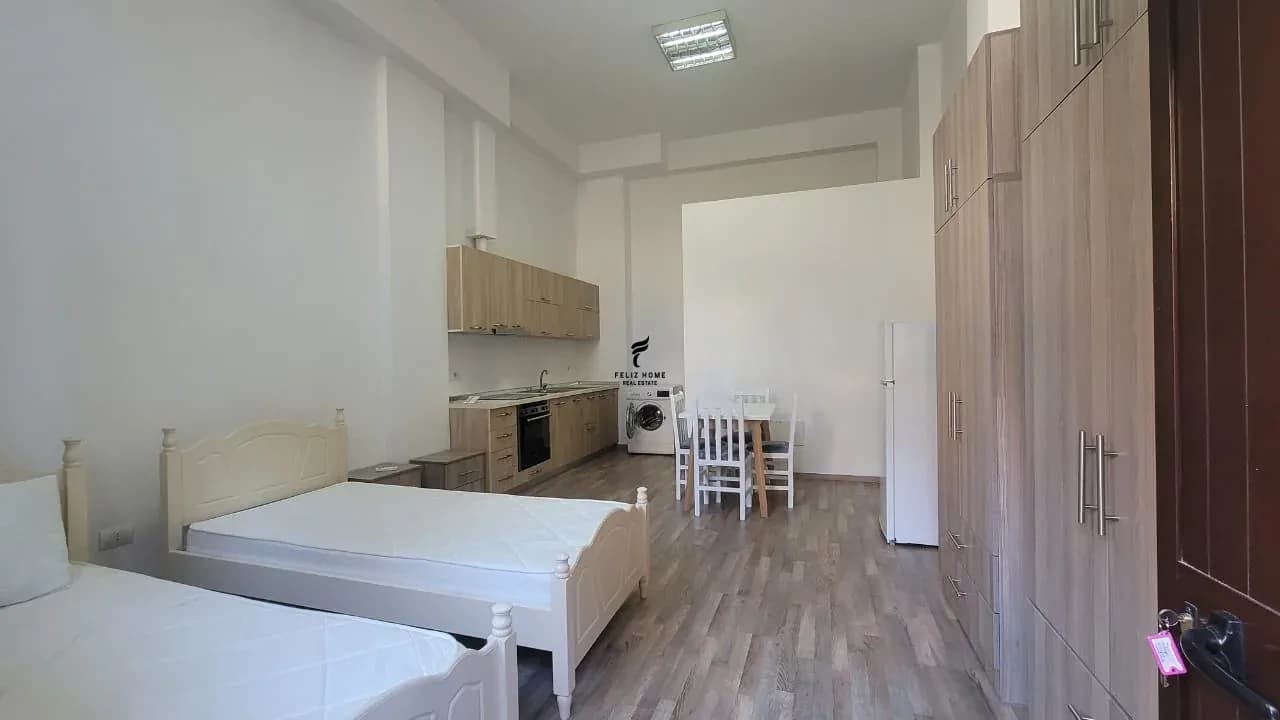 GARSONIERE ME QERA 40M2 BRRYL 40.000 LEKE