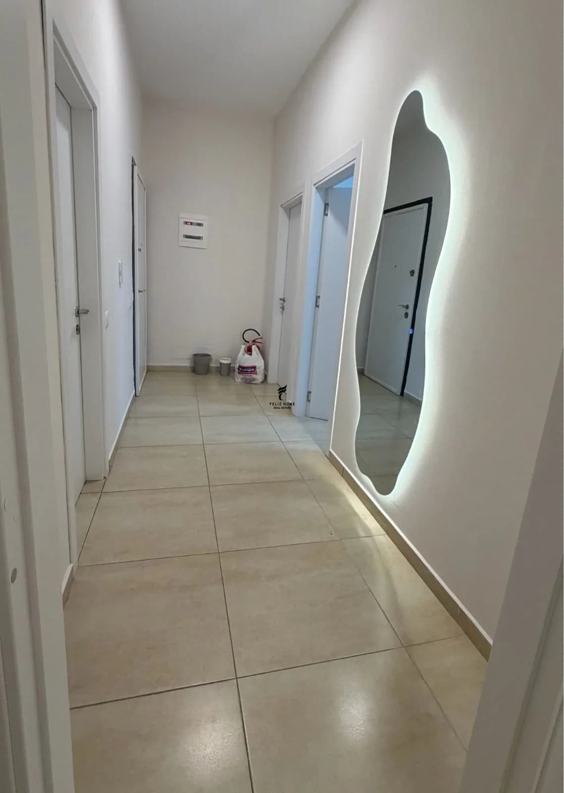 ZYRE ME QERA 100 M2 RRUGA E KAVAJES 110.000 LEKE 3