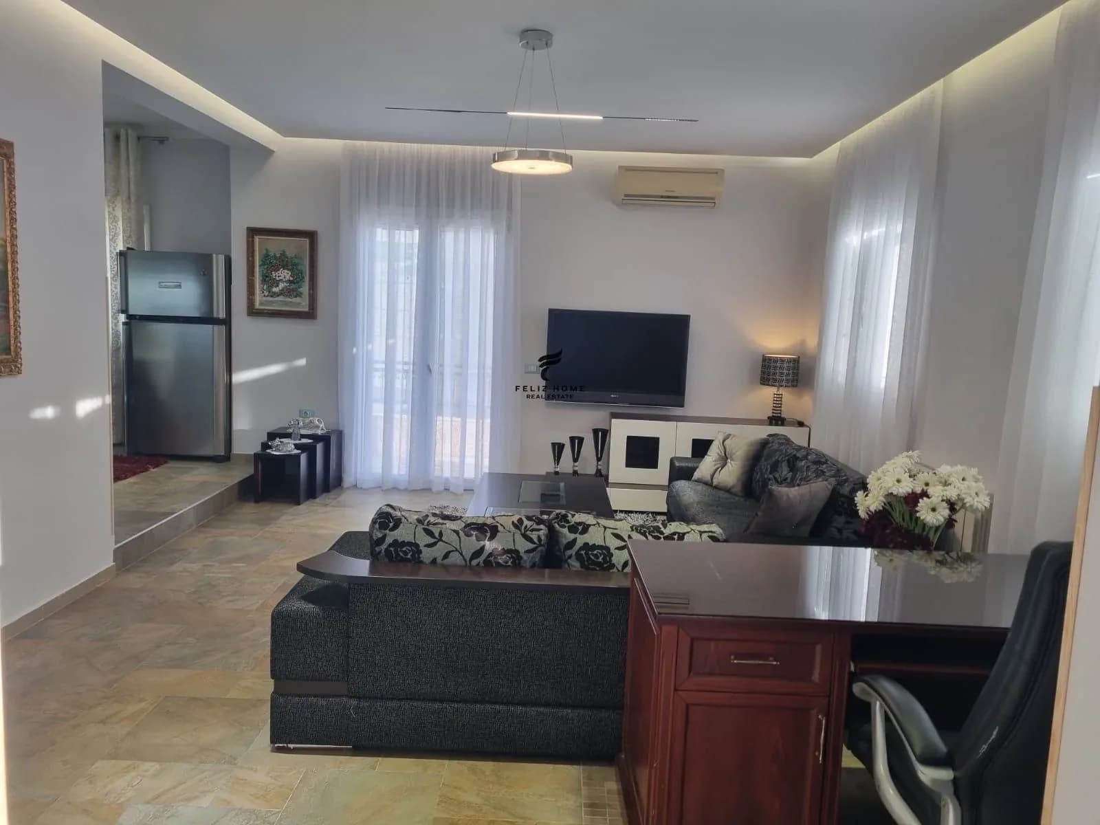 APARTAMENT ME QERA 1+1 SAUK 600 EURO 2