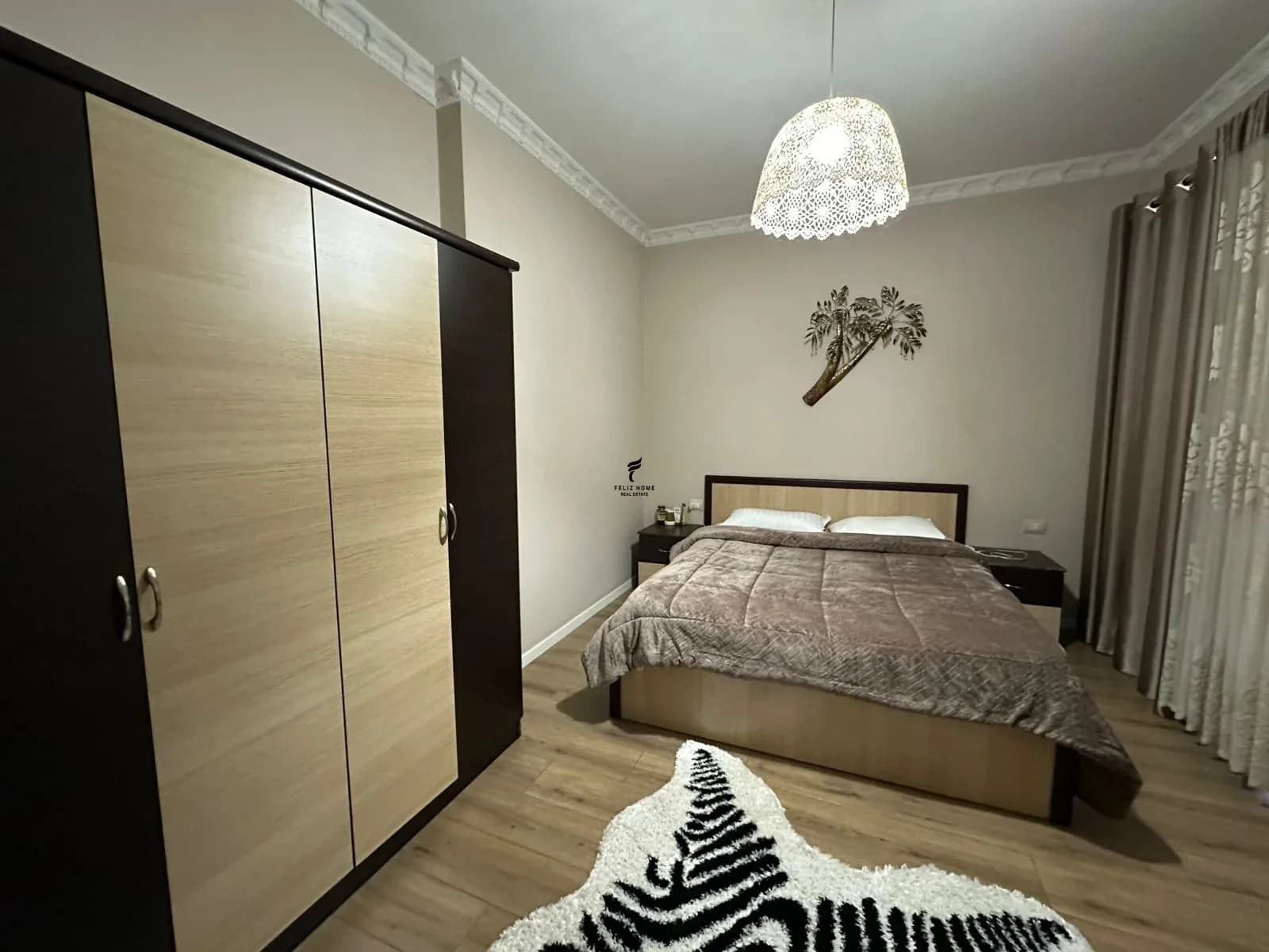 SHITET APARTAMENT 2+1 PAZARI I RI 320.000 EURO 3