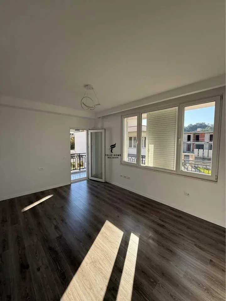 VILE ME QERA 250 M2 TEG 3.000 EURO
