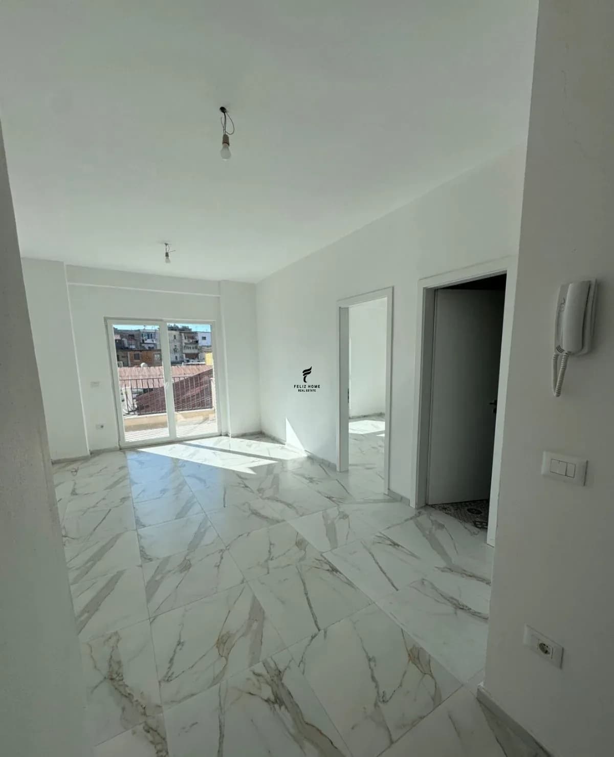 APARTAMENT ME QERA 1+1 LAPRAKE 40.000 LEKE