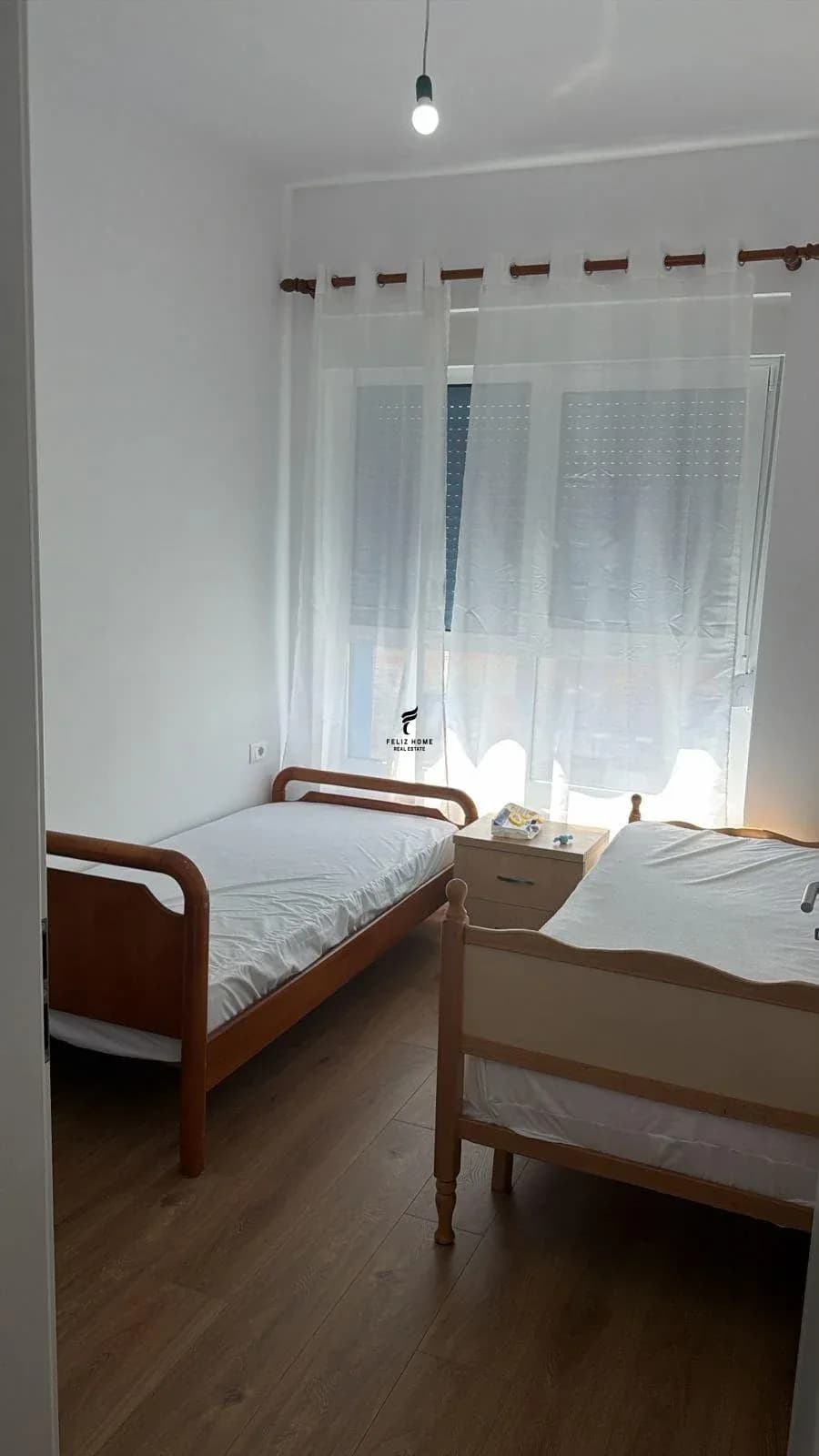 APARTAMENT ME QERA 2+1+2 ALI DEMI 50.000 LEKE 2