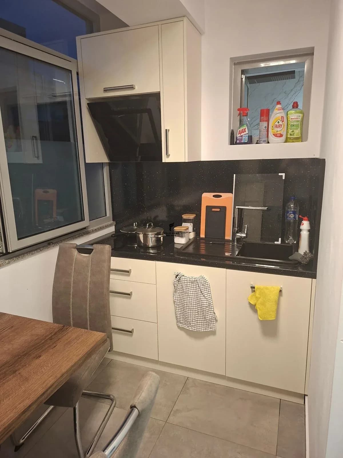 APARTAMENT ME QERA 1+1 KOMUNA E PARISIT 75.000 LEKE 2