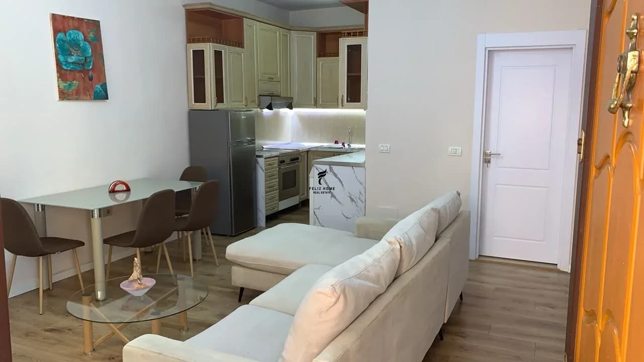 APARTAMENT ME QERA 2+1 VASIL SHANTO 65.000 LEKE