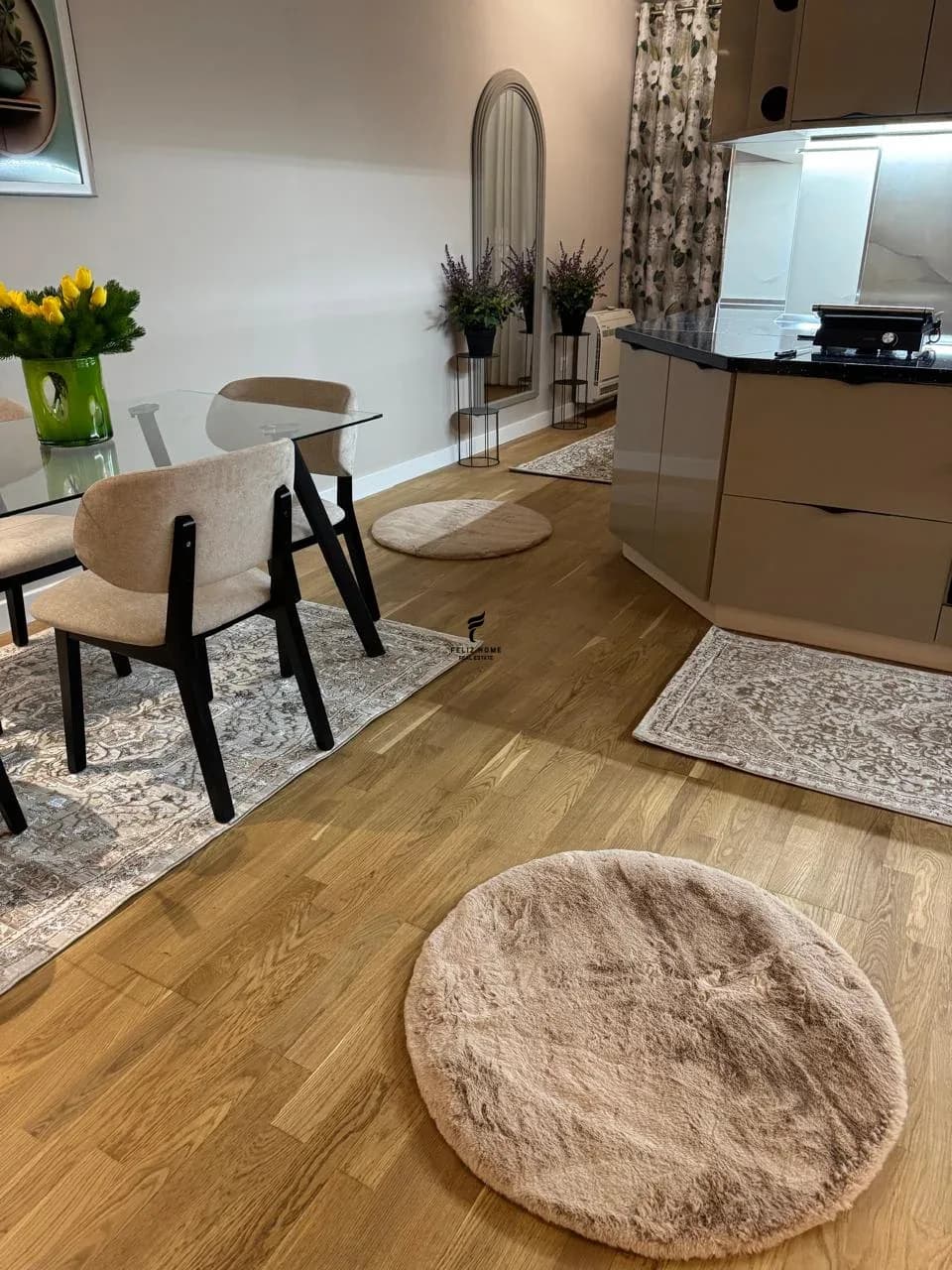 APARTAMENT ME QERA 1+1 KOPSHTI BOTANIK 85.000 LEKE