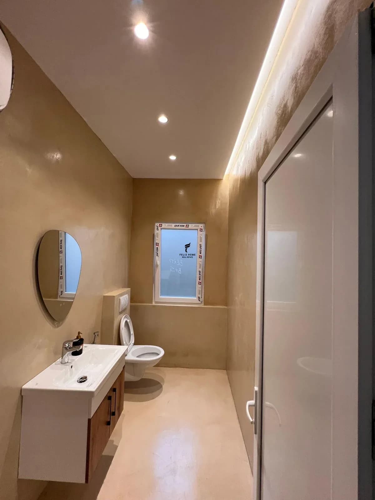 ZYRE ME QERA 150 M2 LIQENI THATE 180.000 LEKE 4