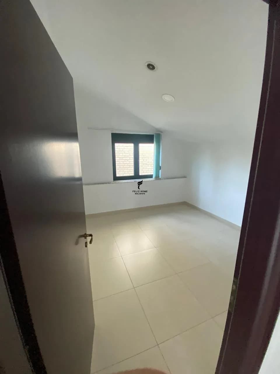 ZYRE ME QERA 230 M2 BRRYL 150.000 LEKE 2