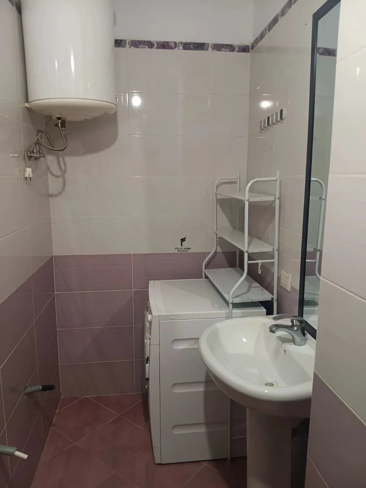 APARTAMENT ME QERA 2+1+2 BULEVARDI ZOGU 1 55.000 LEKE 4