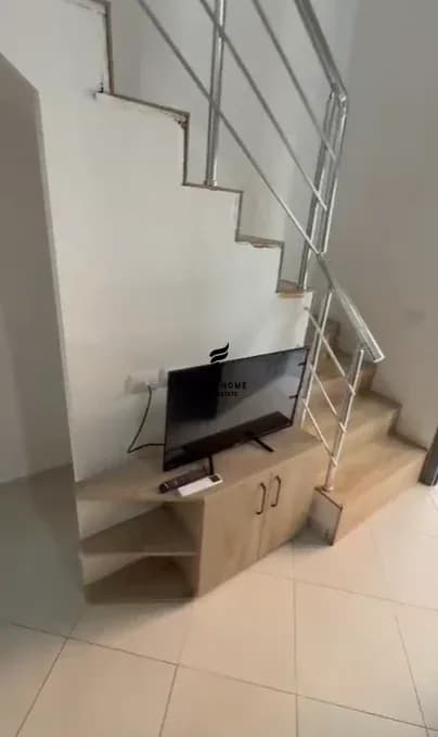 APARTAMENT ME QERA 1+1 RRUGA E DIBRES 43.000 LEKE 2