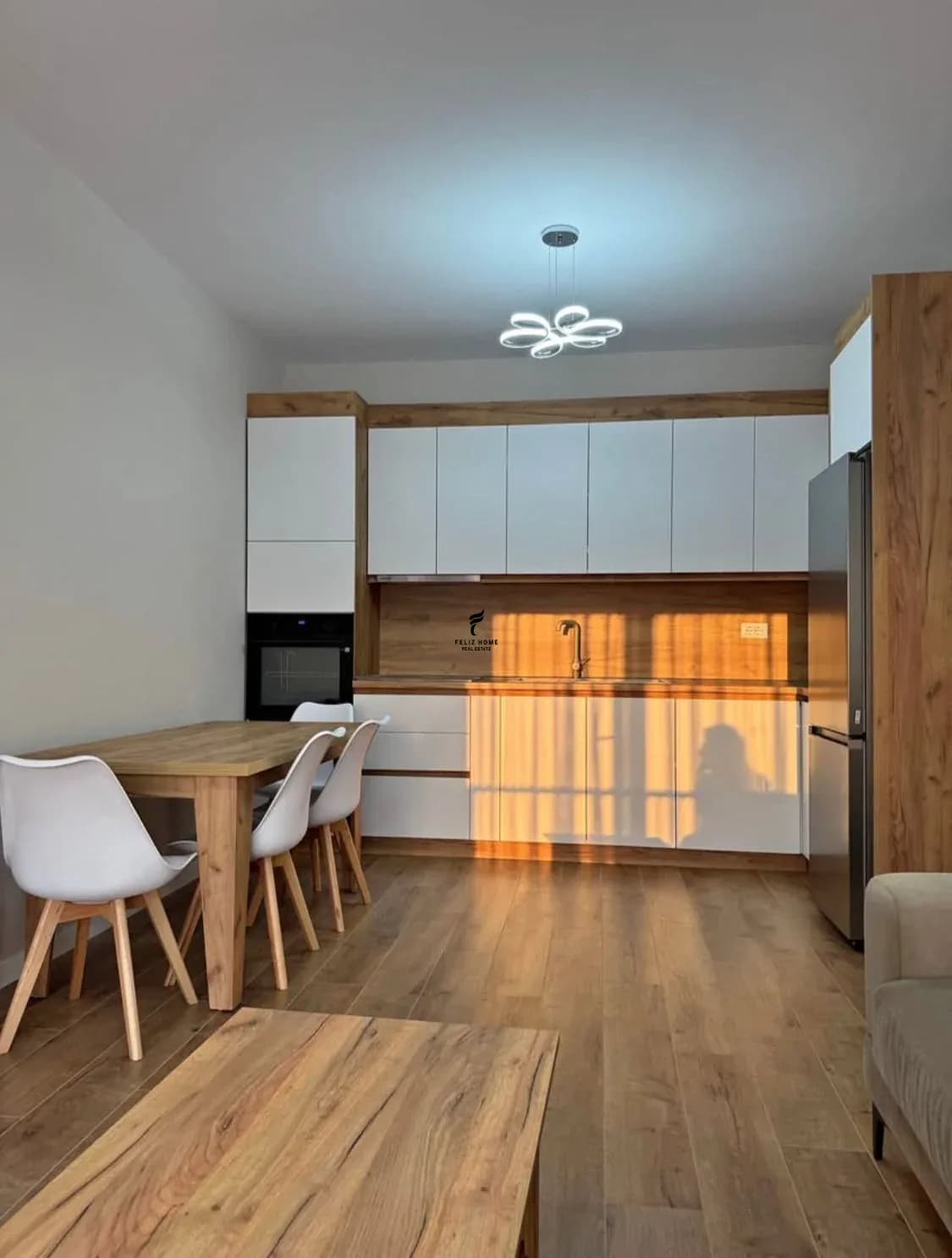 APARTAMENT ME QERA 2+1 UNIVERS CITY 55.000 LEKE 3