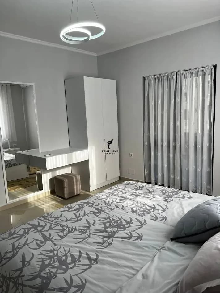APARTAMENT ME QERA 1+1 RRUGA E ELBASANIT 70.000 LEKE 4