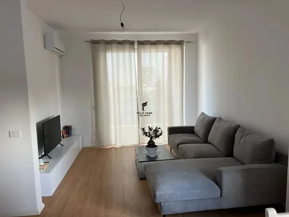 APARTAMENT ME QERA 2+1 RRUGA E DIBRES 55.000 LEKE