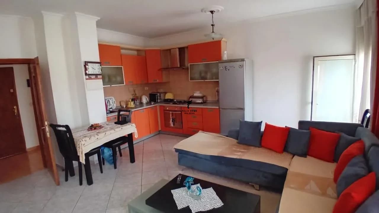 APARTAMENT ME QERA 2+1 KINOSTUDIO 50.000 LEKE 2