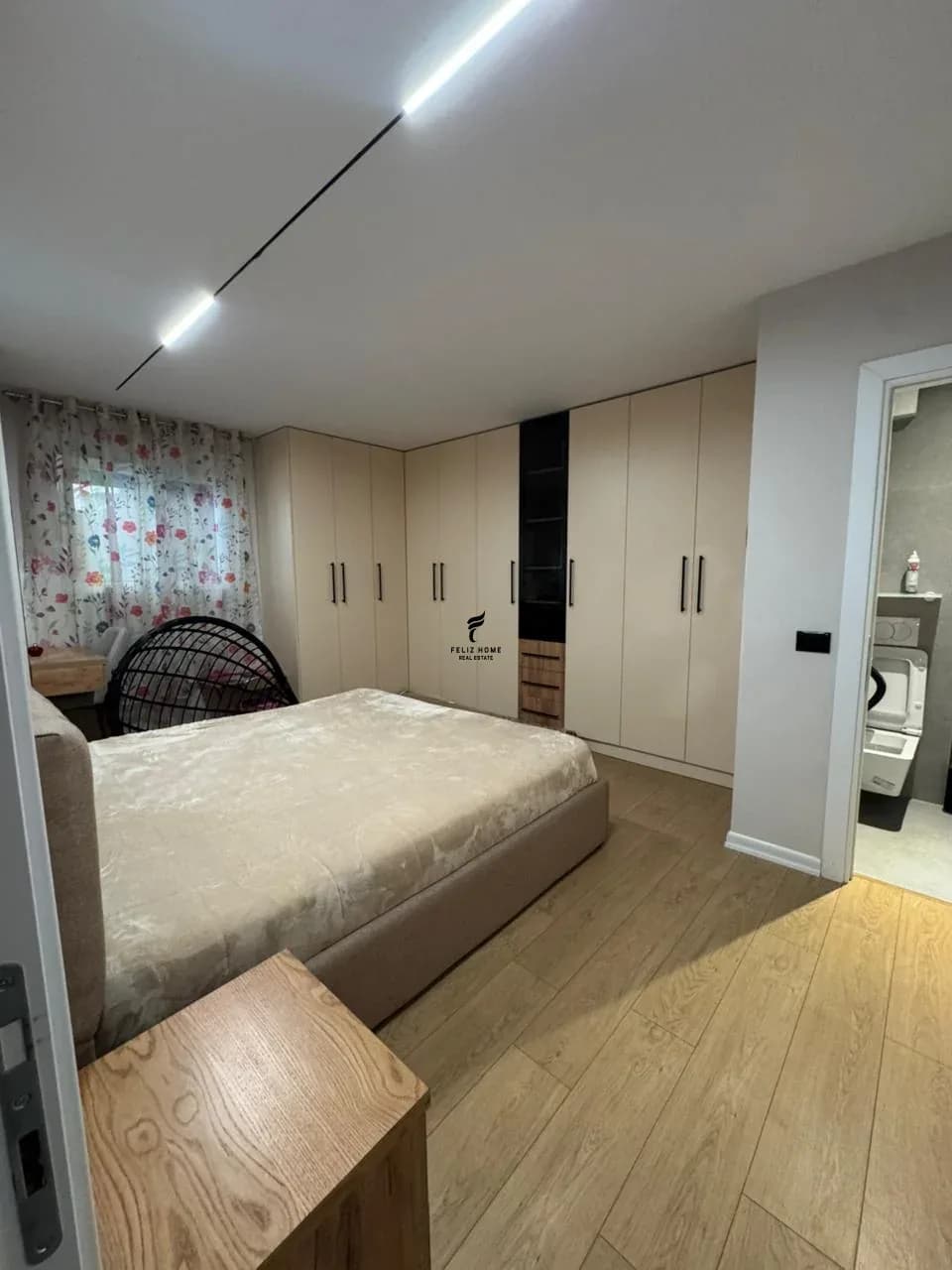 APARTAMENT ME QERA 2+1+2 RRUGA E DIBRES 70.000 LEKE 4