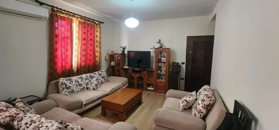 APARTAMENT ME QERA 2+1 SIRI KODRA 55.000 LEKE 2