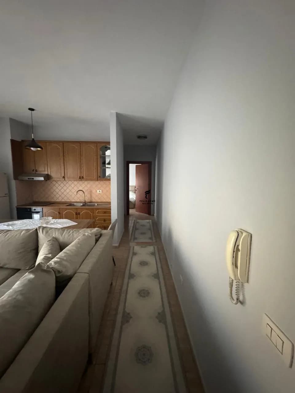 APARTAMENT ME QERA 1+1 DON BOSKO 50.000 LEKE 3