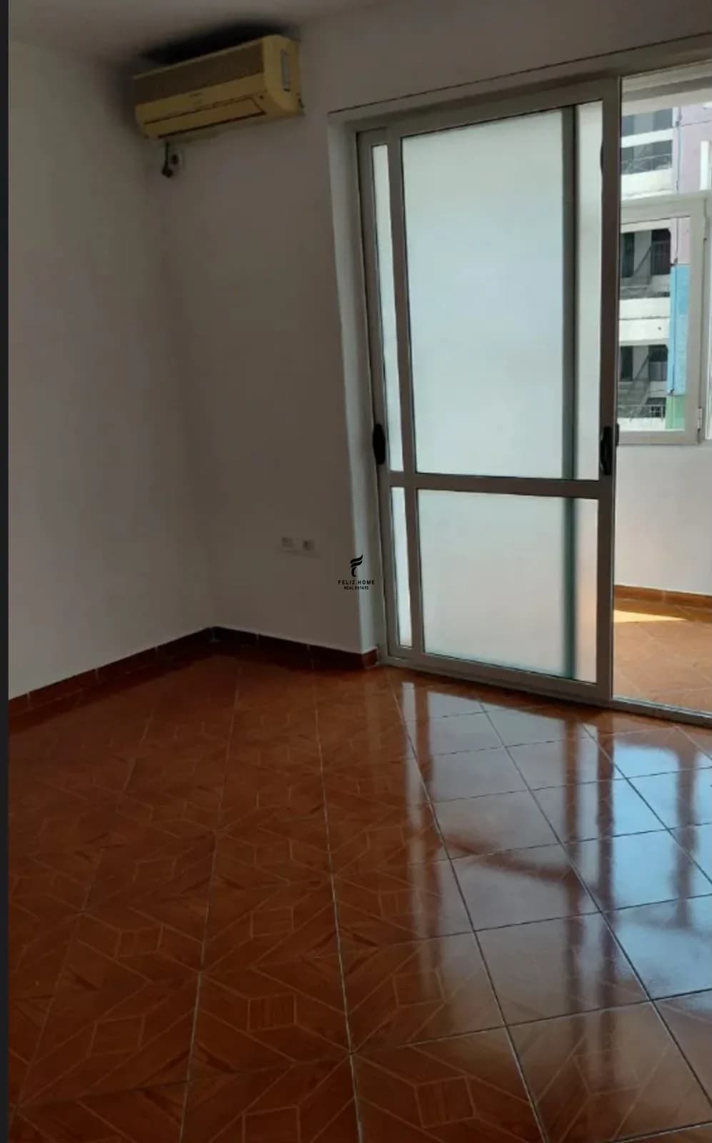 APARTAMENT ME QERA 2+1 PALLATI ME SHIGJETA 50.000 LEKE