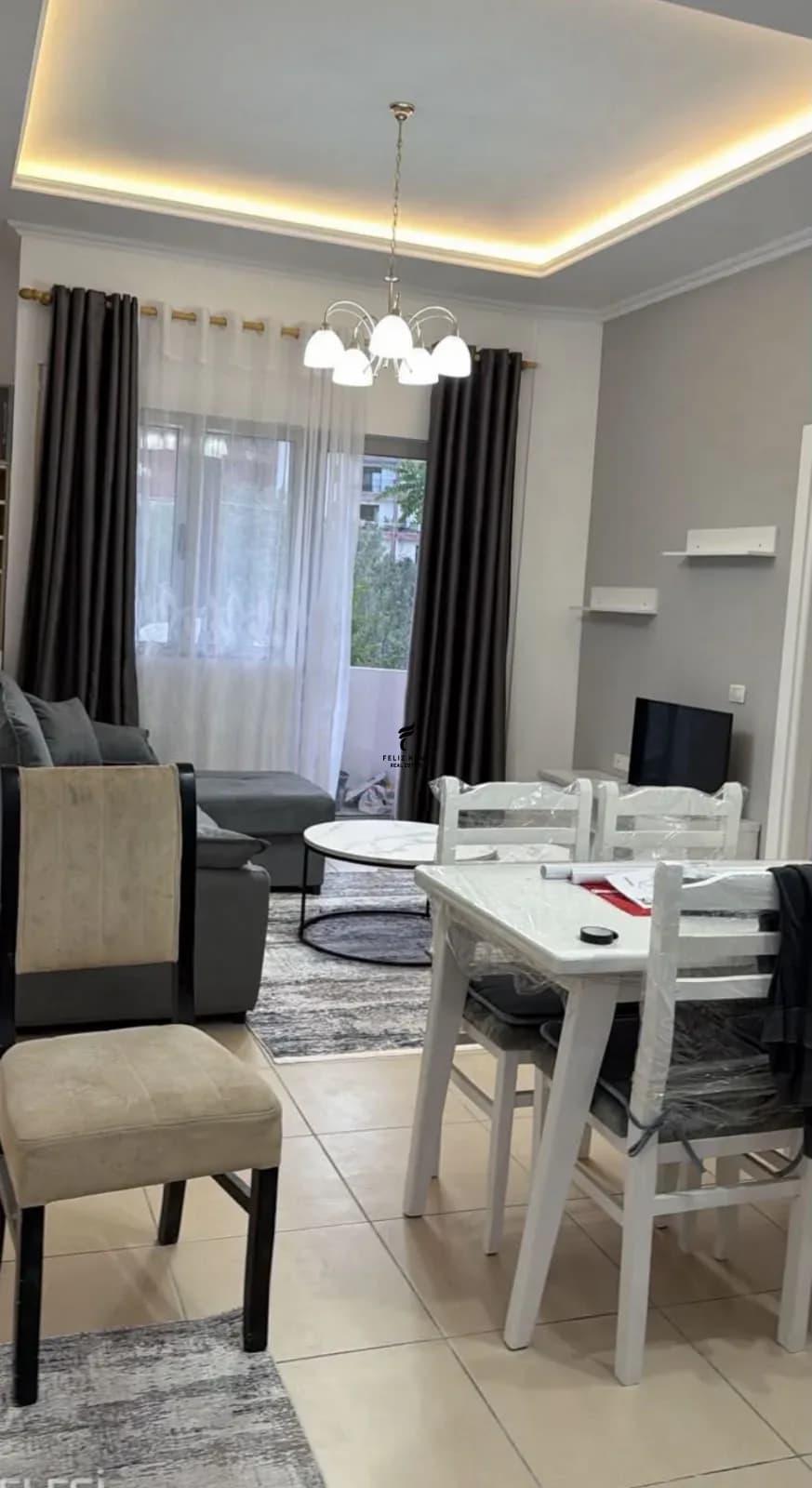APARTAMENT ME QERA 1+1 KOPSHTI BOTANIK 50.000 LEKE
