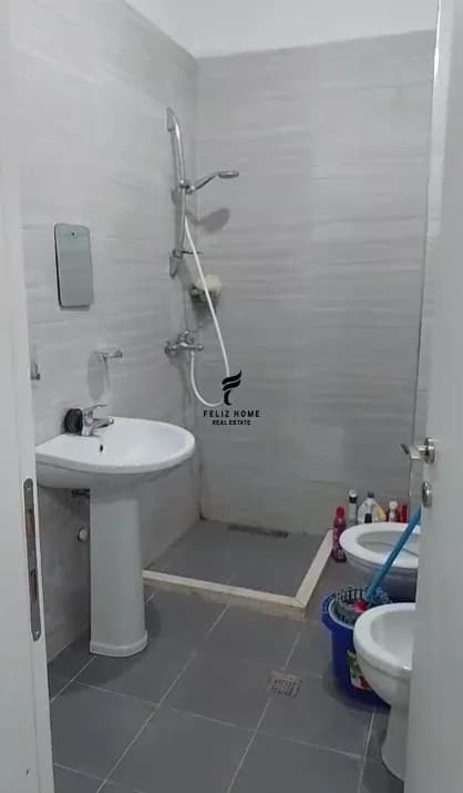 APARTAMENT ME QERA 1+1 ISH PARKU 60.000 LEKE 4