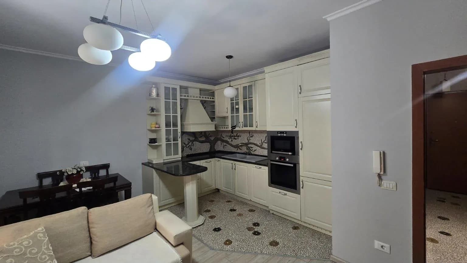 APARTAMENT ME QERA 1+1 KOMUNA E PARISIT 65.000 LEKE 2
