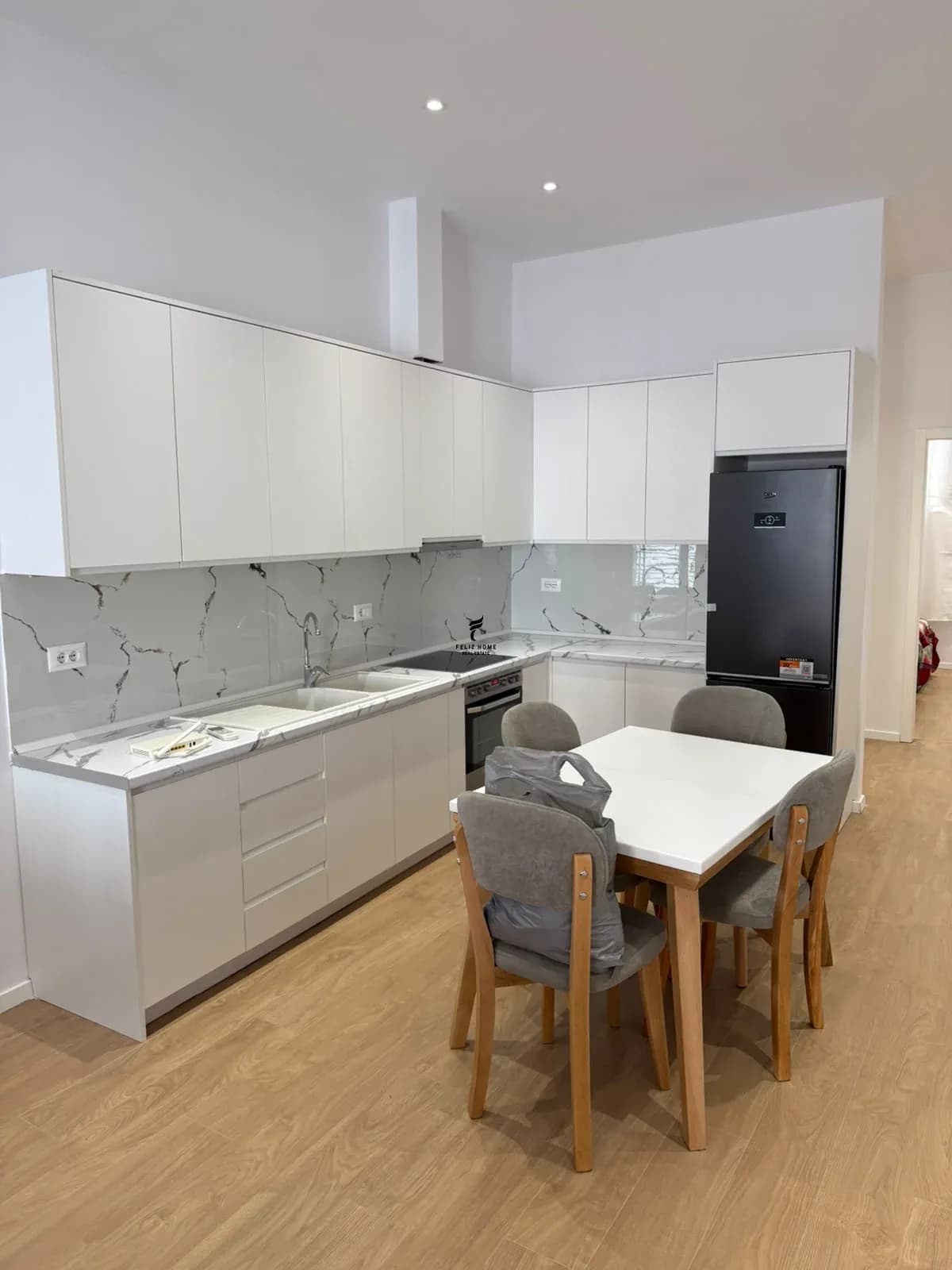 APARTAMENT ME QERA 2+1 KODRA E DIELLIT 60.000 LEKE 2