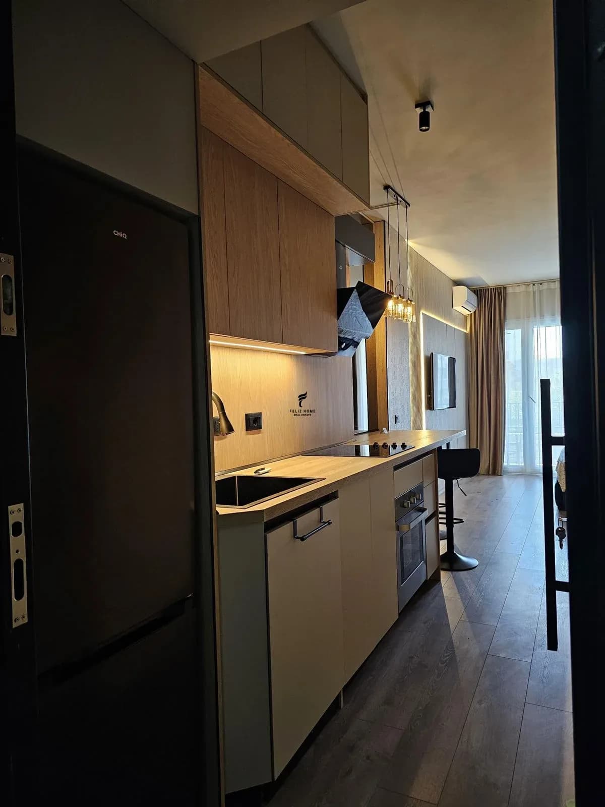 GARSIONERE ME QERA 39 M2 PAZARI I RI 50.000 LEKE 4