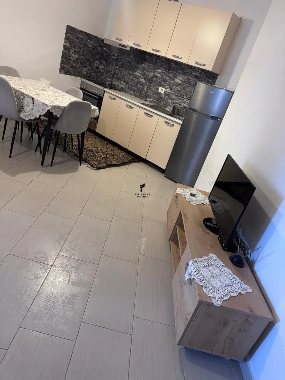 APARTAMENT ME QERA 1+1 ASTIR 40.000 LEKE 4