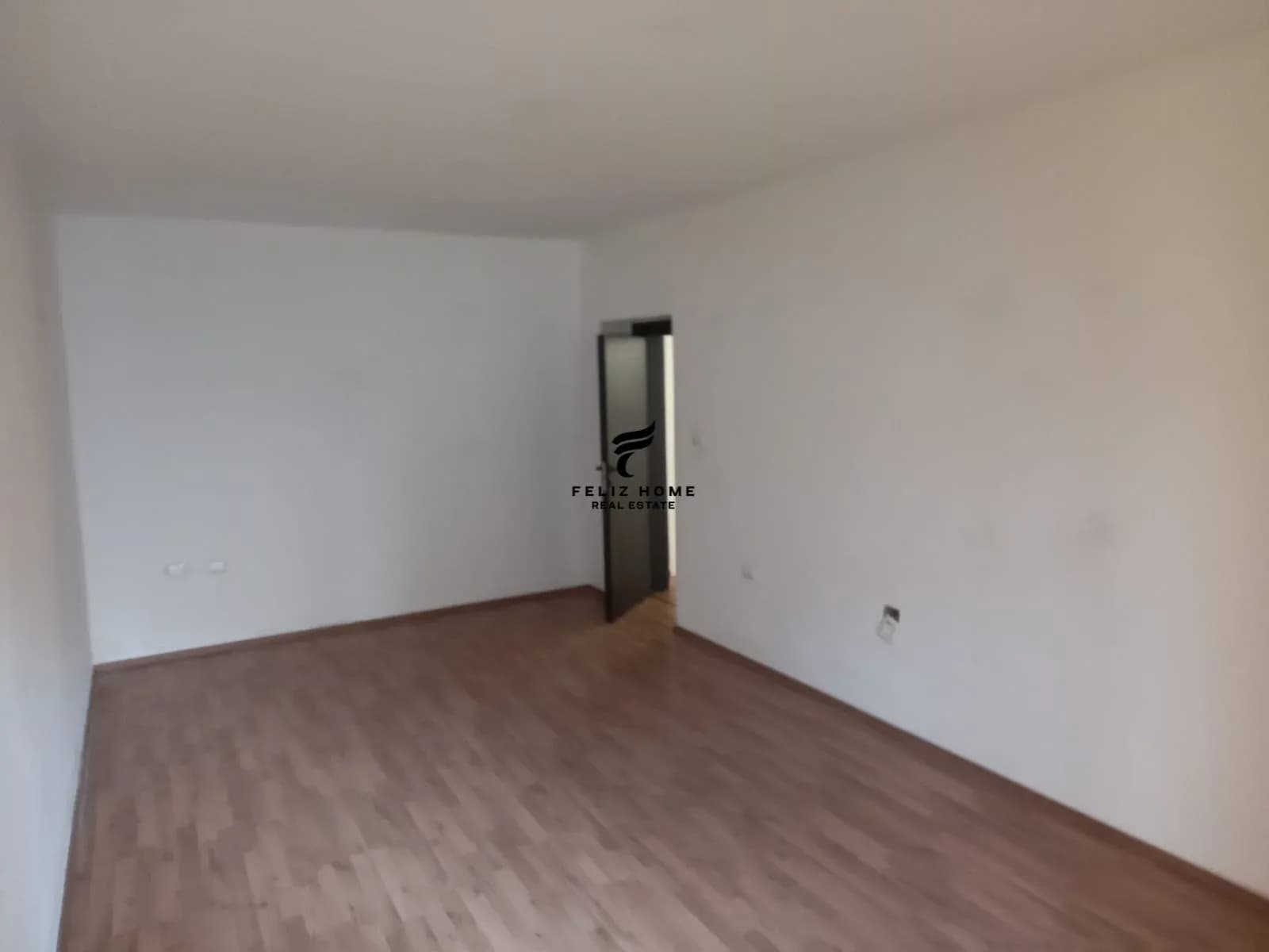ZYRE ME QERA 120 M2 BLLOKU 800 EURO 3