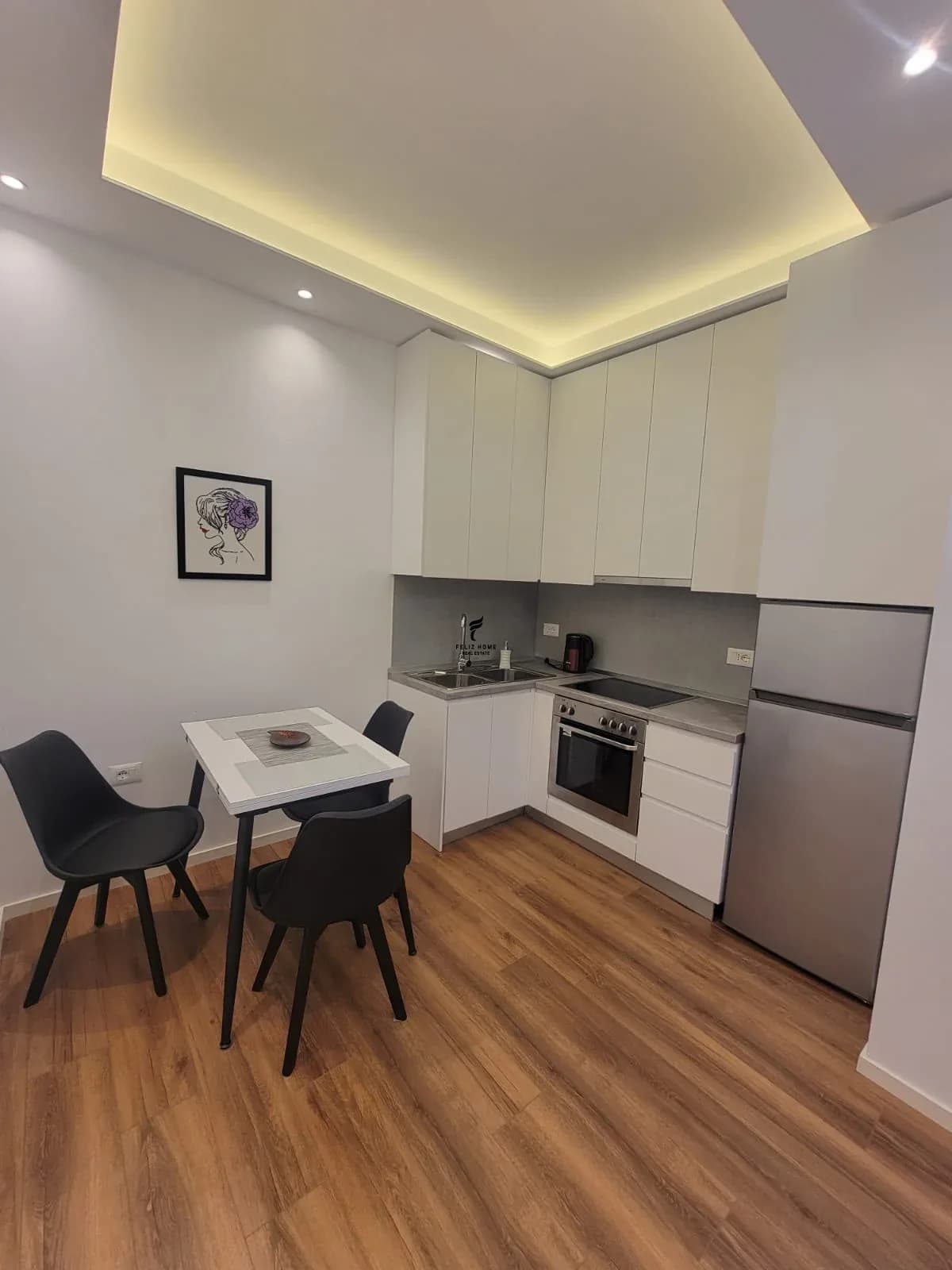 APARTAMENT ME QERA 1+1 RRUGA E DURRESIT 55.000 LEKE 3